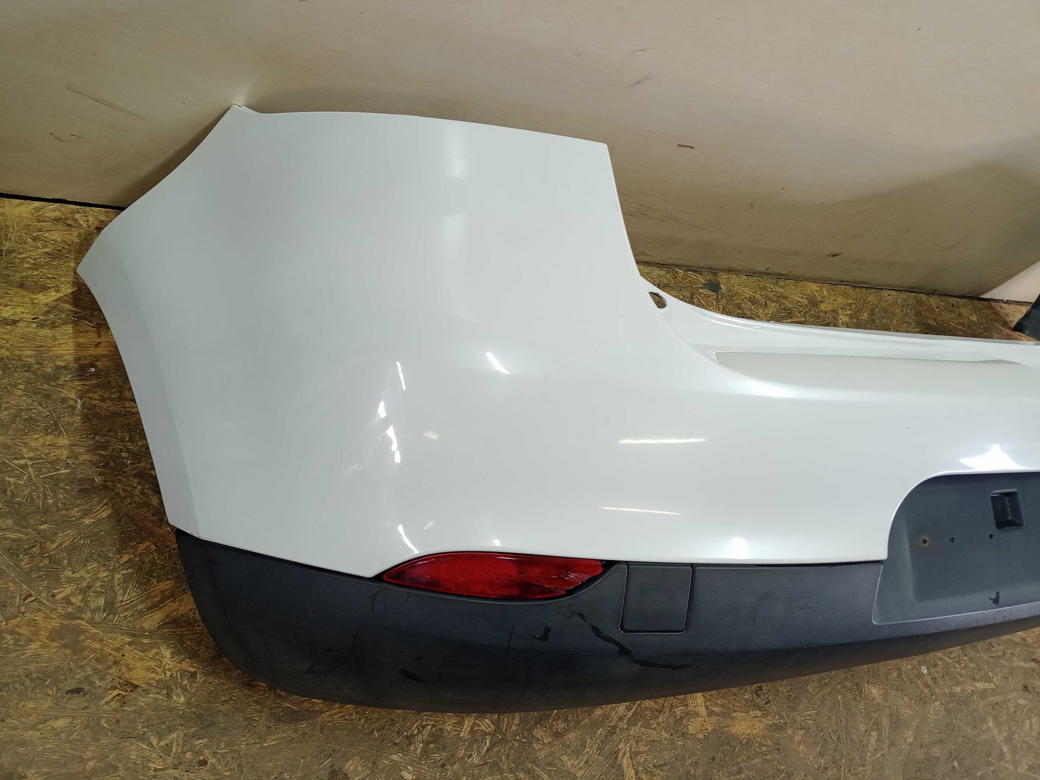 Renault Megane 3 III HB hatchback zderzak tył tylny kolor TEQNC