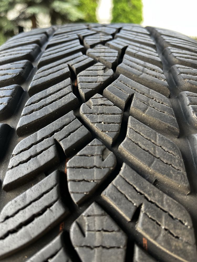 Zimowe Fulda 215/55 r17, 2021 r