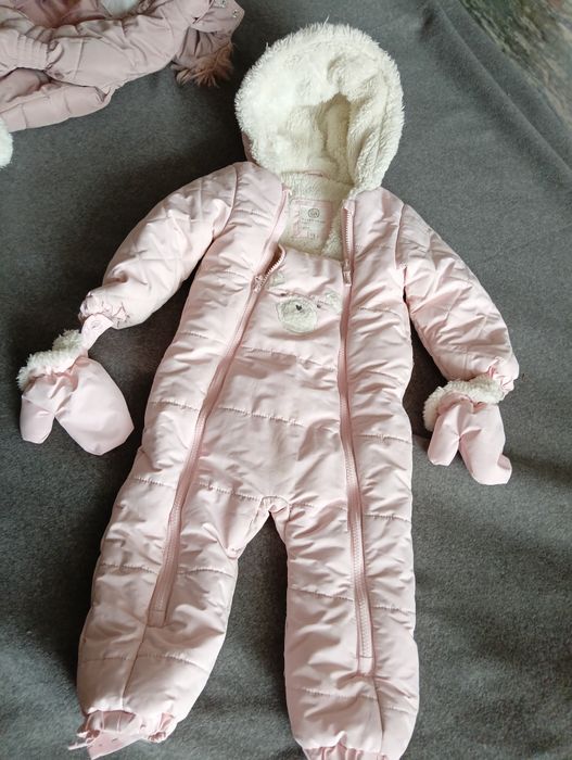 Sprzedam kombinezon i śpiwór w bardzo dobrym stanie