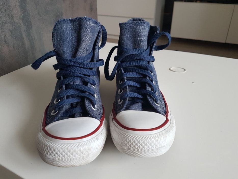 Converse r.36