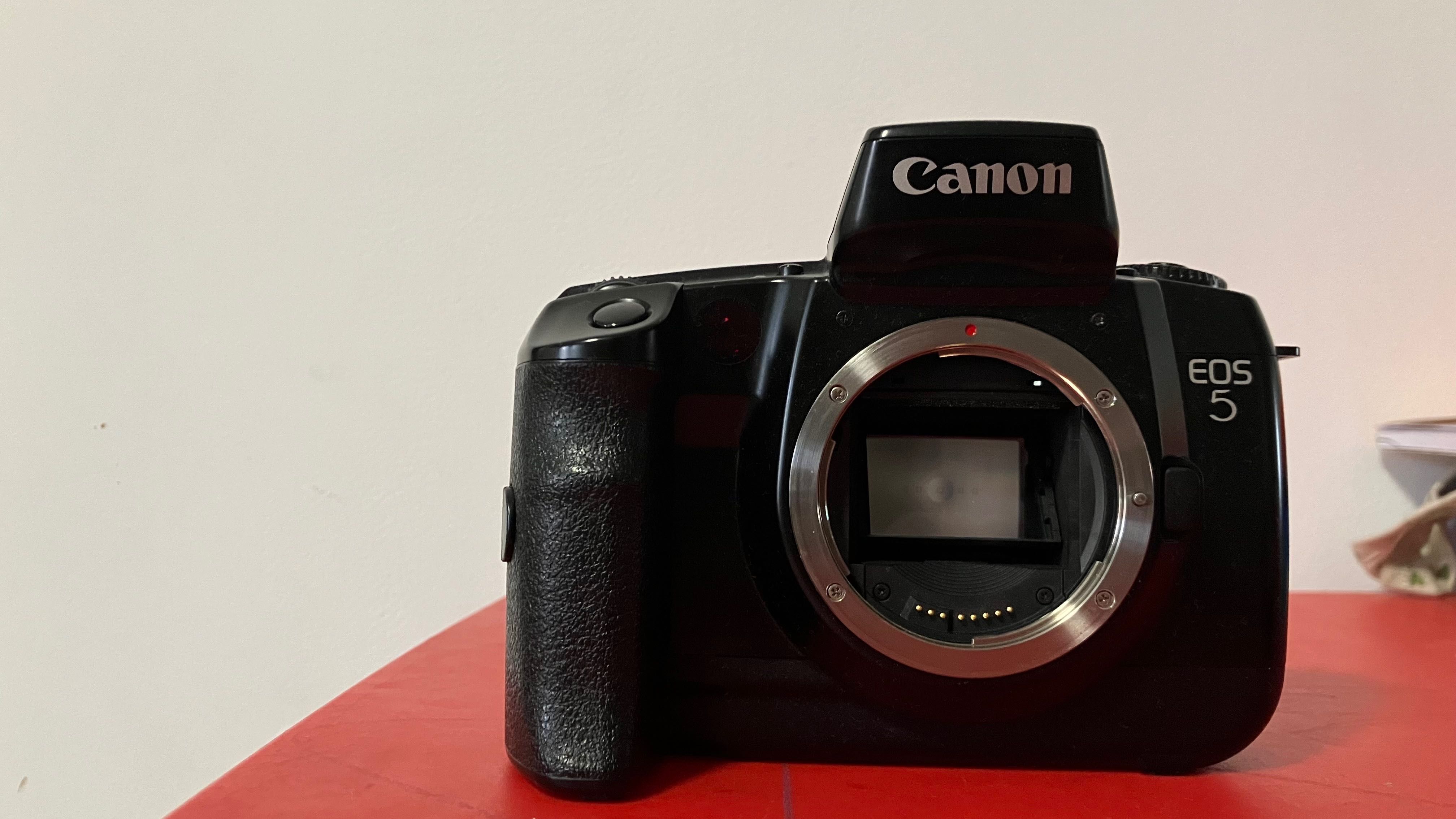 Câmera fotográfica Canon EOS 5
