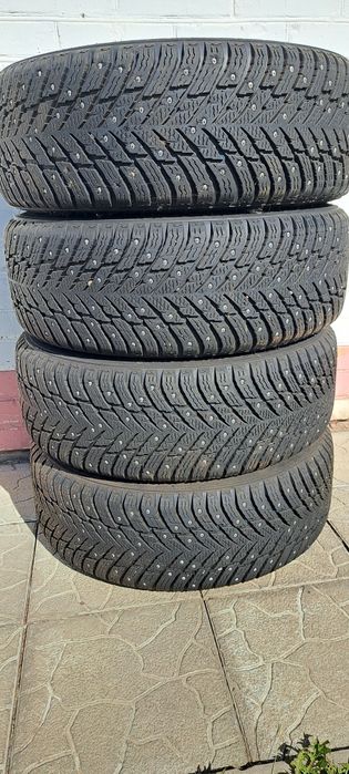 Зимові шини 205 55 r 16 Nokian шип