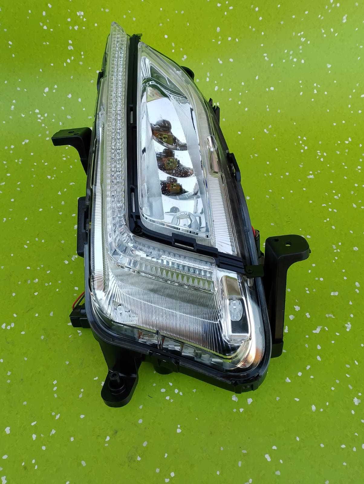 HYUNDAI TUCSON III LED 18- halogen lewy led drl 92201- d7600