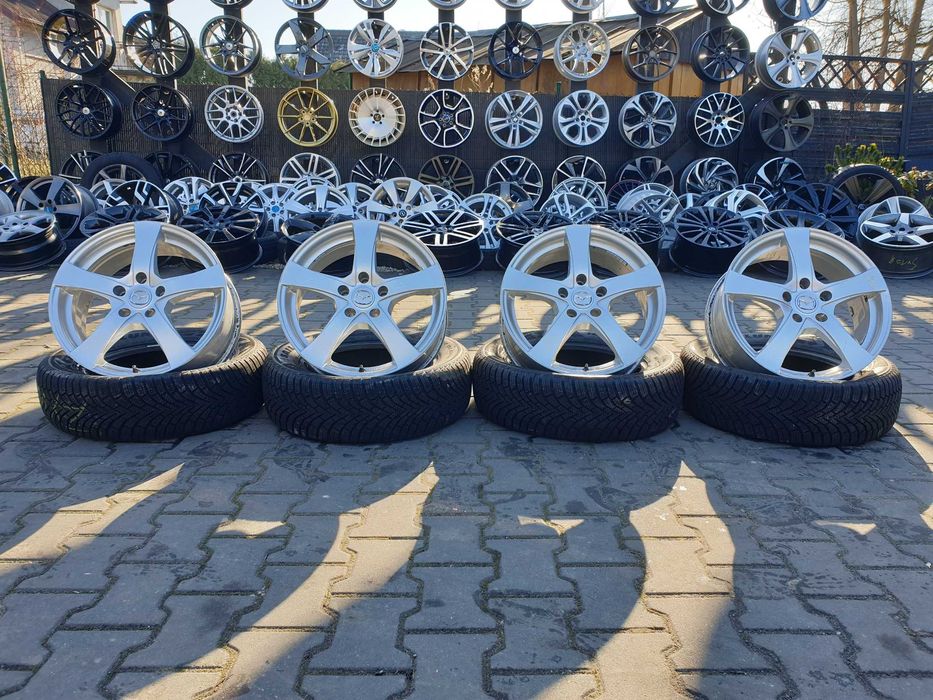 Felgi aluminiowe Dezent 17" 5x114,3 7j et48 Kia Mazda Renault itp.