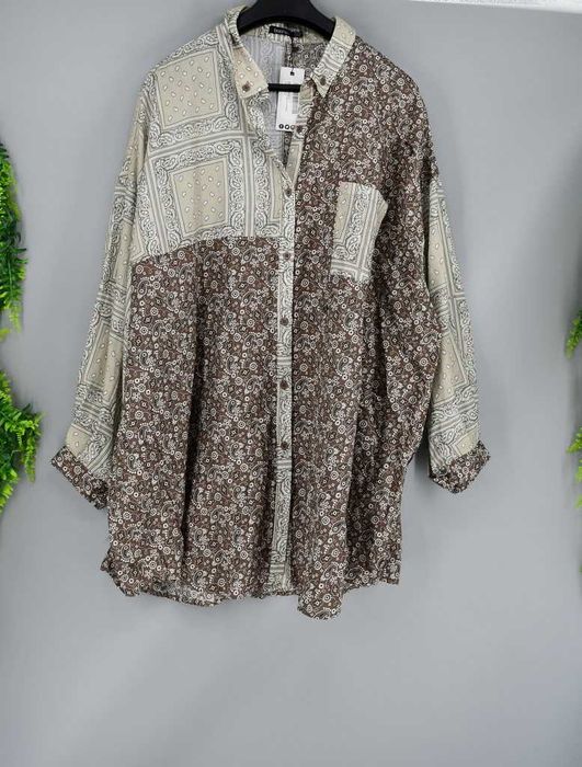 Dłuższa koszula oversize Boohoo – brązowo-beżowy nadruk,  bawełna, 44