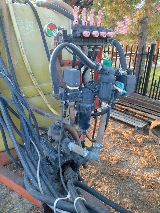 Opryskiwacz ciągany  RAU