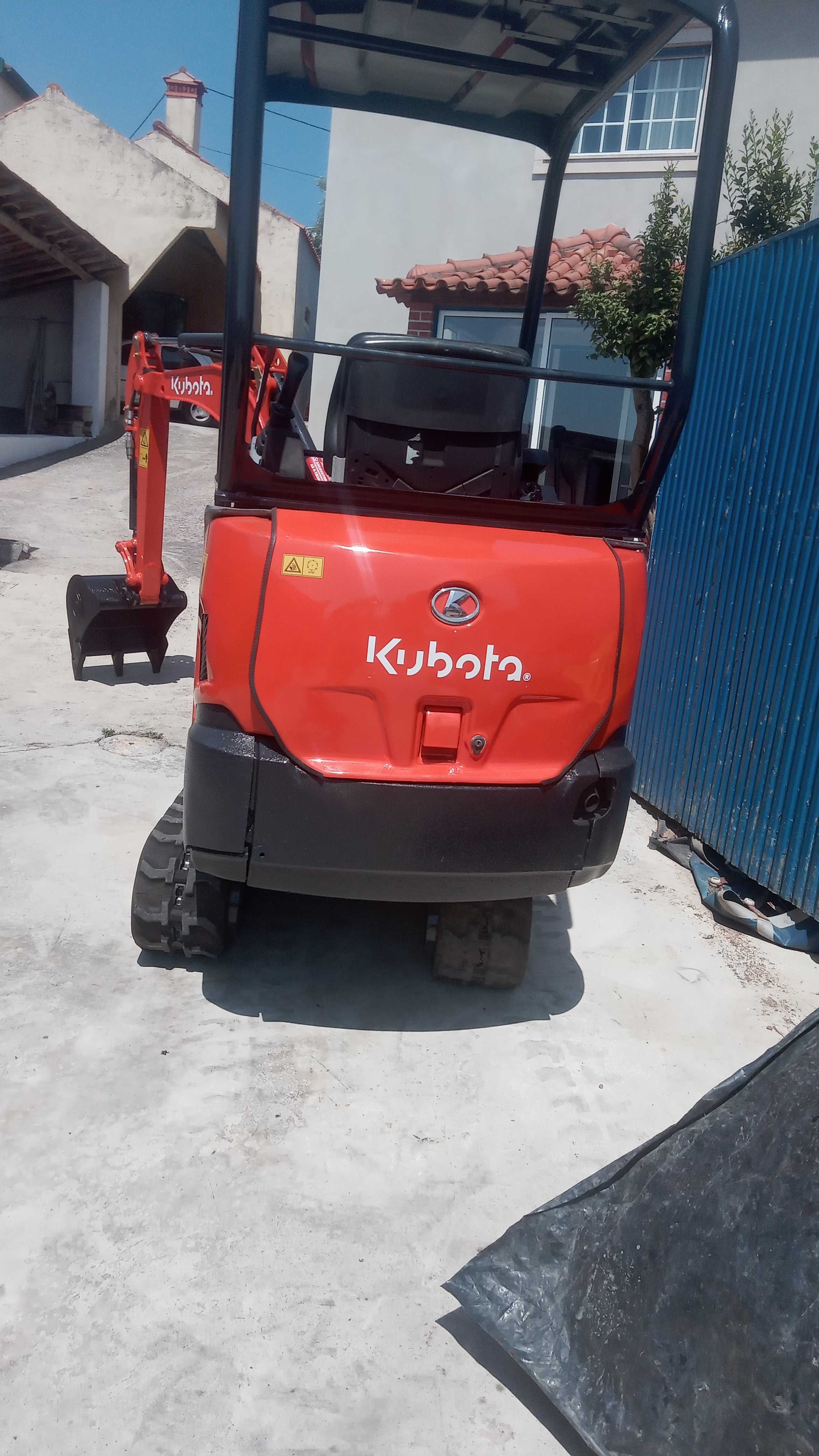 Escavadora Kubota  Kx 015  em óptimo estado!