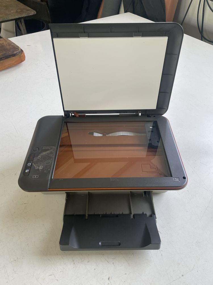 Hp deskjet 2050A