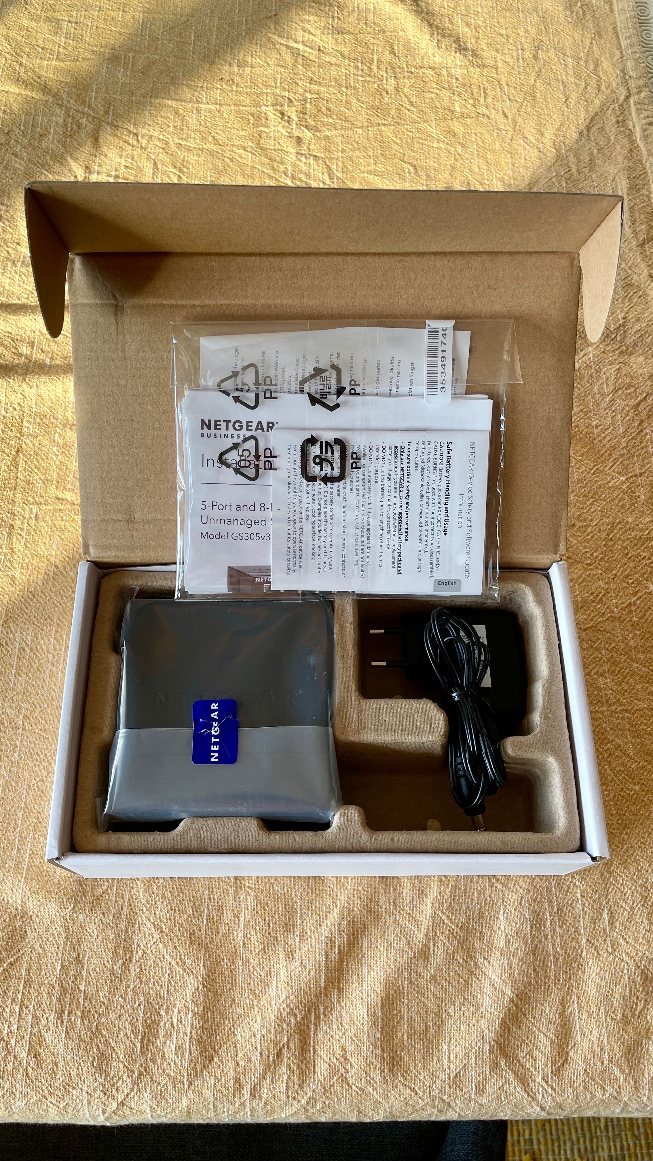 NETGEAR Switch de rede Gigabit Ethernet de 5 portas (GS305)