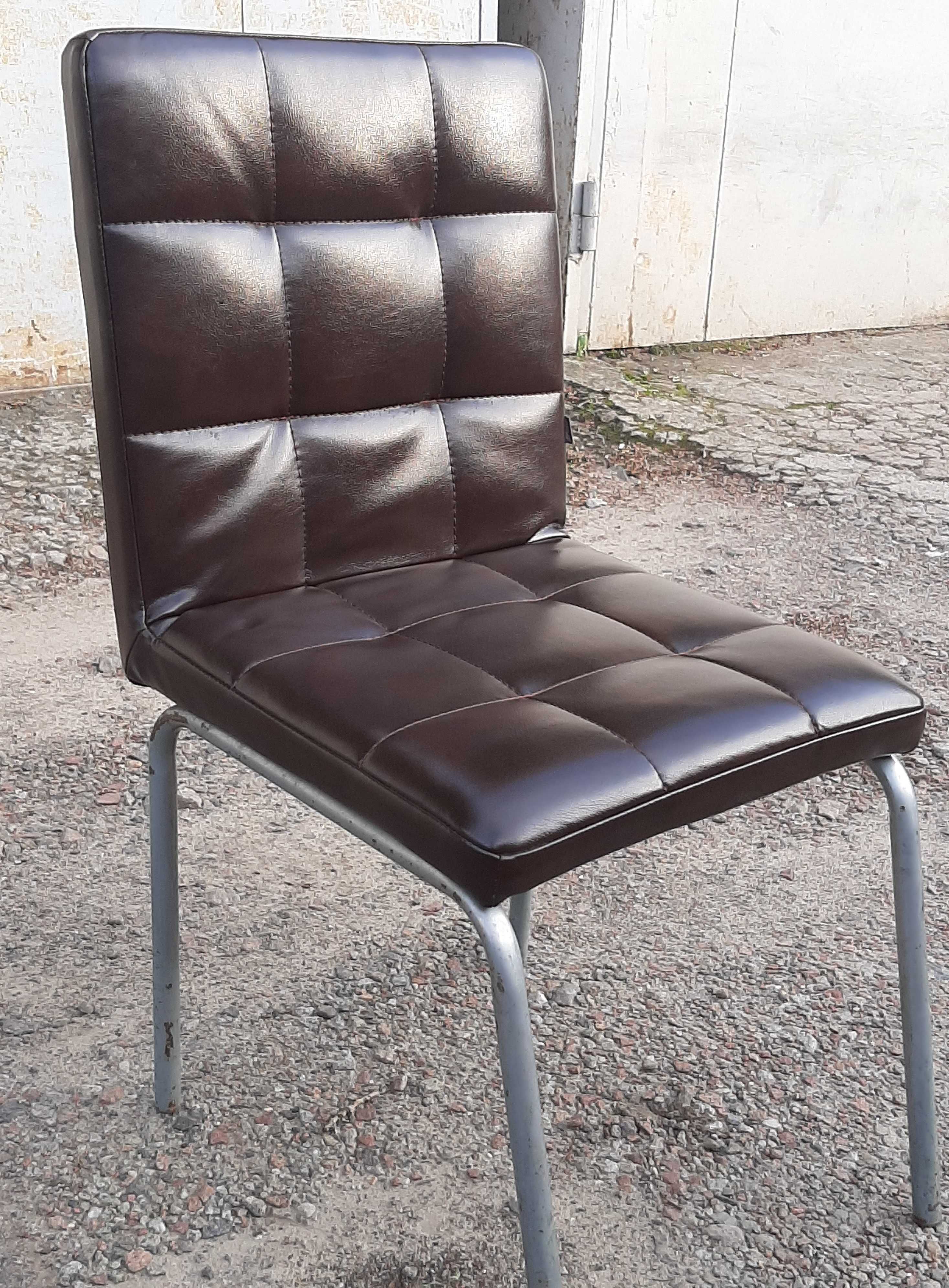 Отличные мягкие стулья – кожзам - 1300 грн - м.Святошин