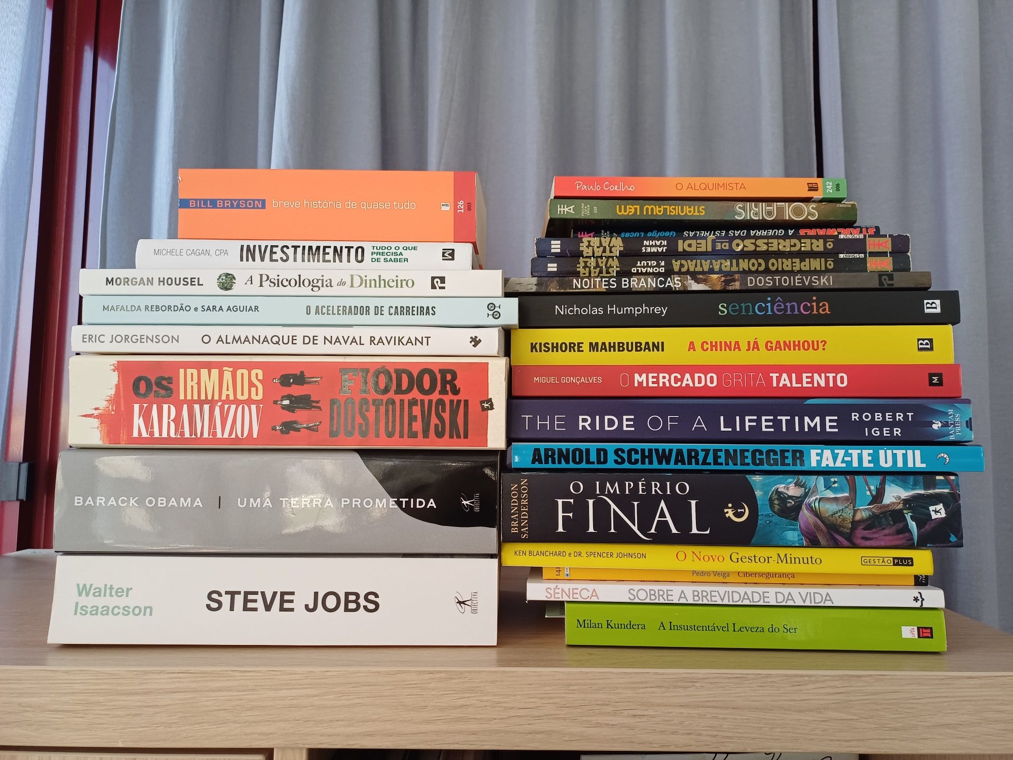 Coleção livros variados (Dostoievski, Steve jobs, Finanças pessoais)