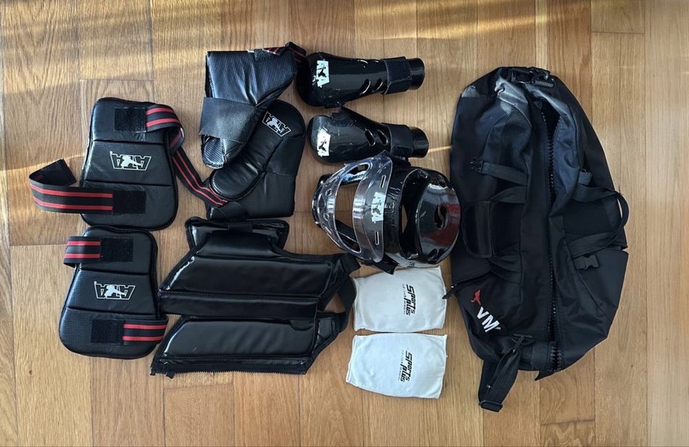 Conjunto Completo de Equipamento de Taekwondo ATA - criança