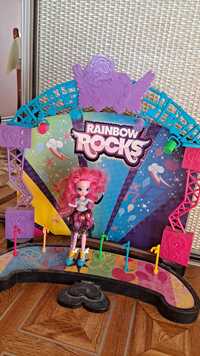 Sprzedam scenę dla lalek Rainbow Rocks z Pinkie Pie