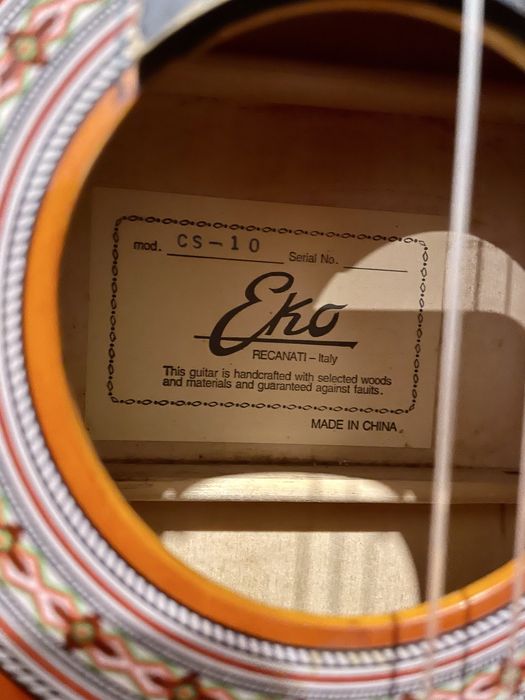 Guitarra clássica Eko CS-10