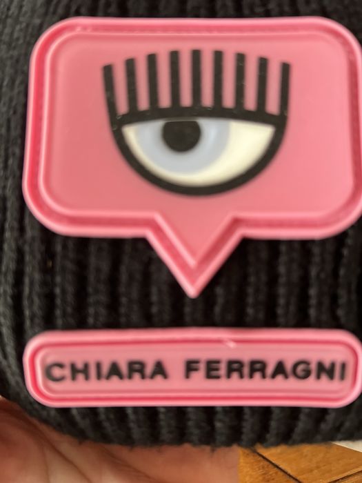 chiara ferragni czapka nowa