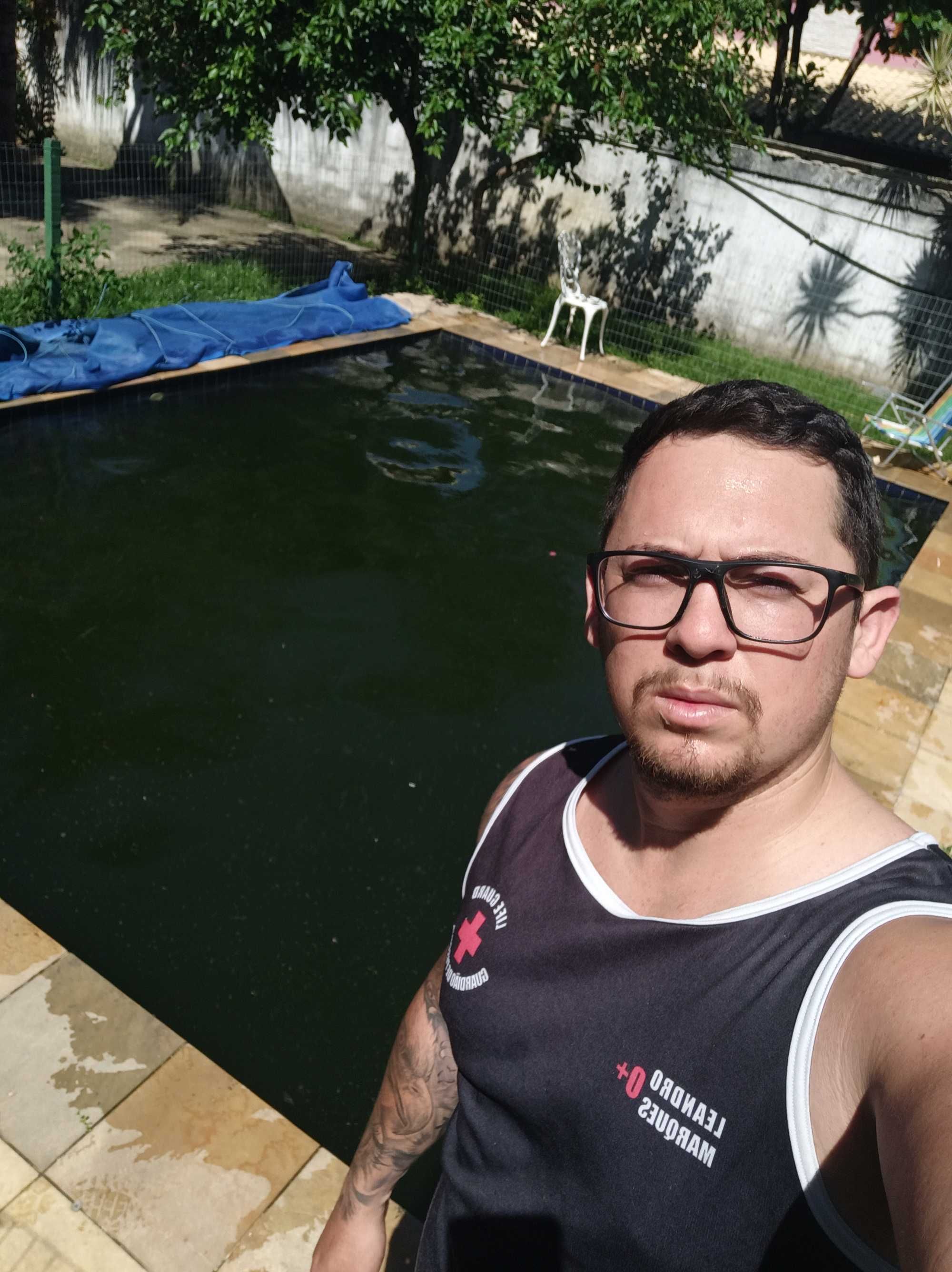 Limpeza e manutenção de piscina