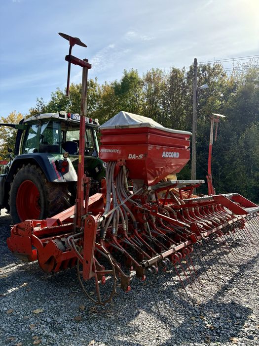 Agregat uprawowo siewny Kuhn Kverneland Accord
