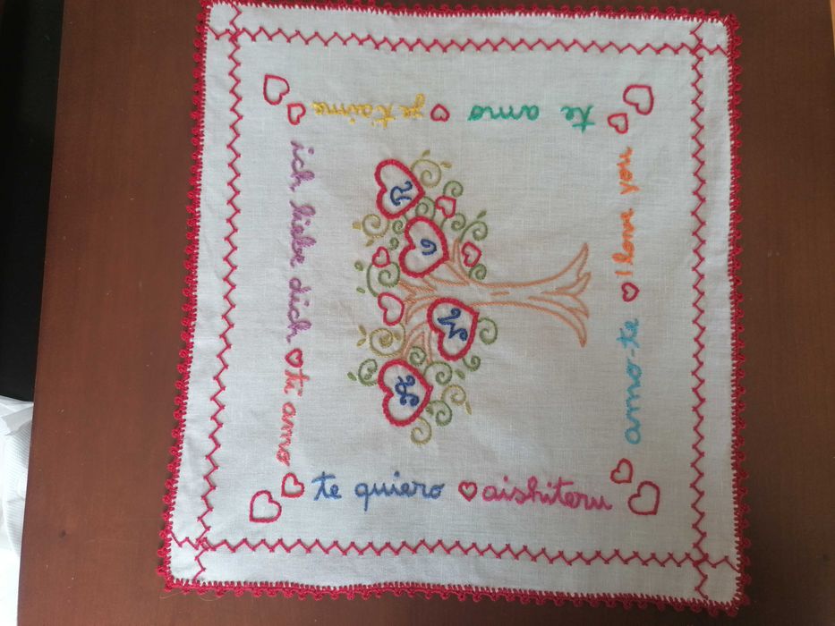 Lenço dos Namorados AMOR