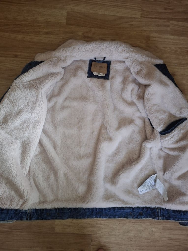 Хутряна джинсовка Pull&Bear