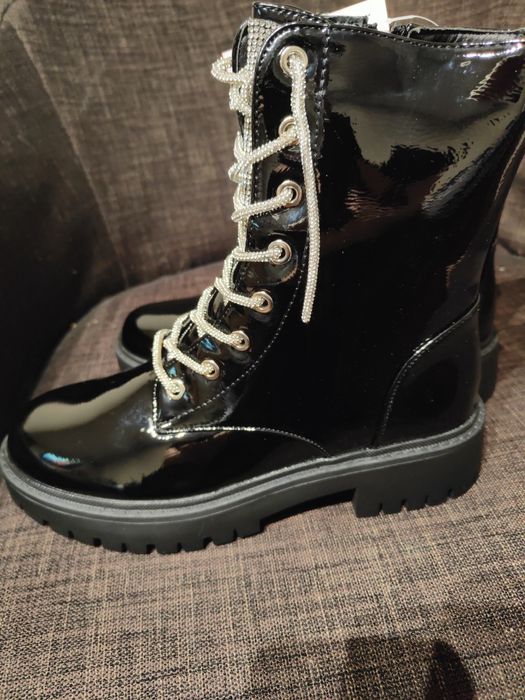 Nowe botki damskie ocieplane rozmiar 39