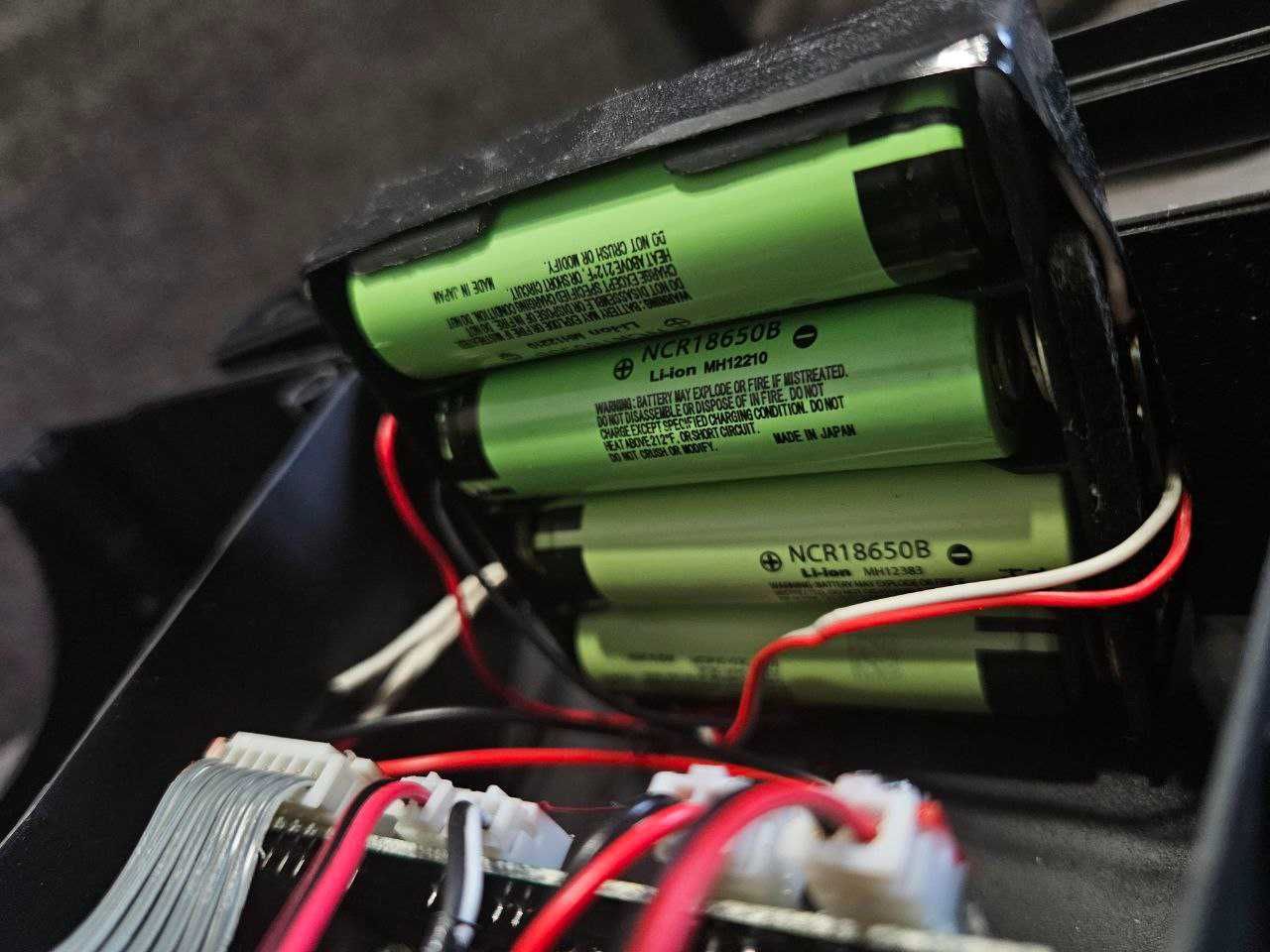 Колонка SVEN PS-470 Black 13600 mAh (Bluetooth, FM, AUX, USB, MicroSD)