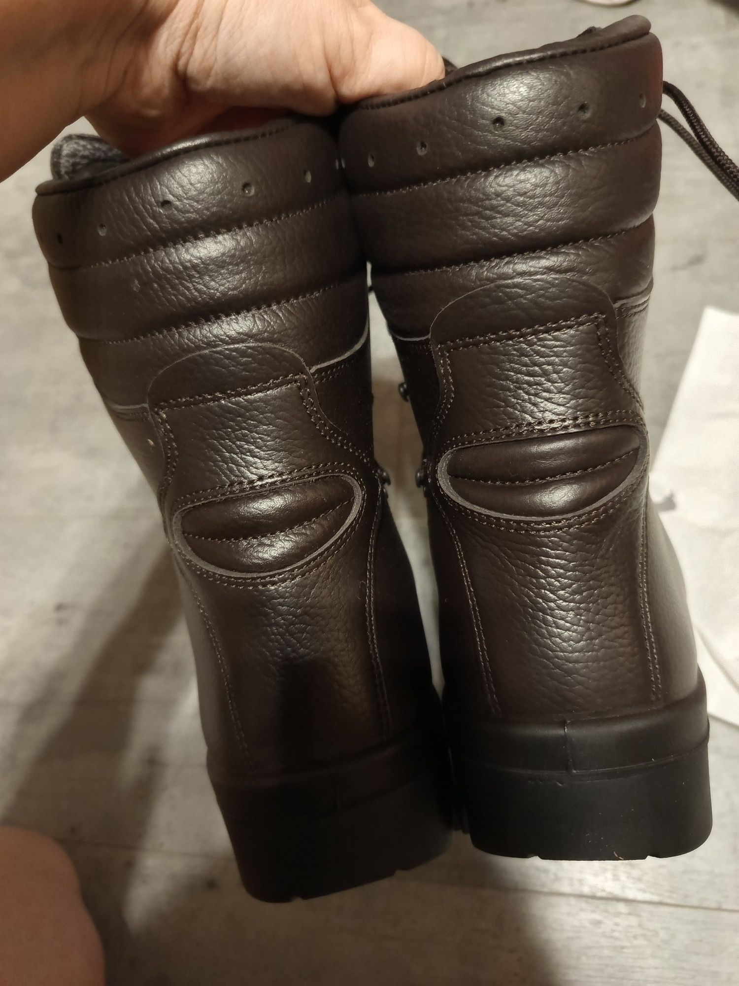 Buty wzór MON rozmiar 27.5 / 42.5 wzór 933A/MON wkładka 28 cm