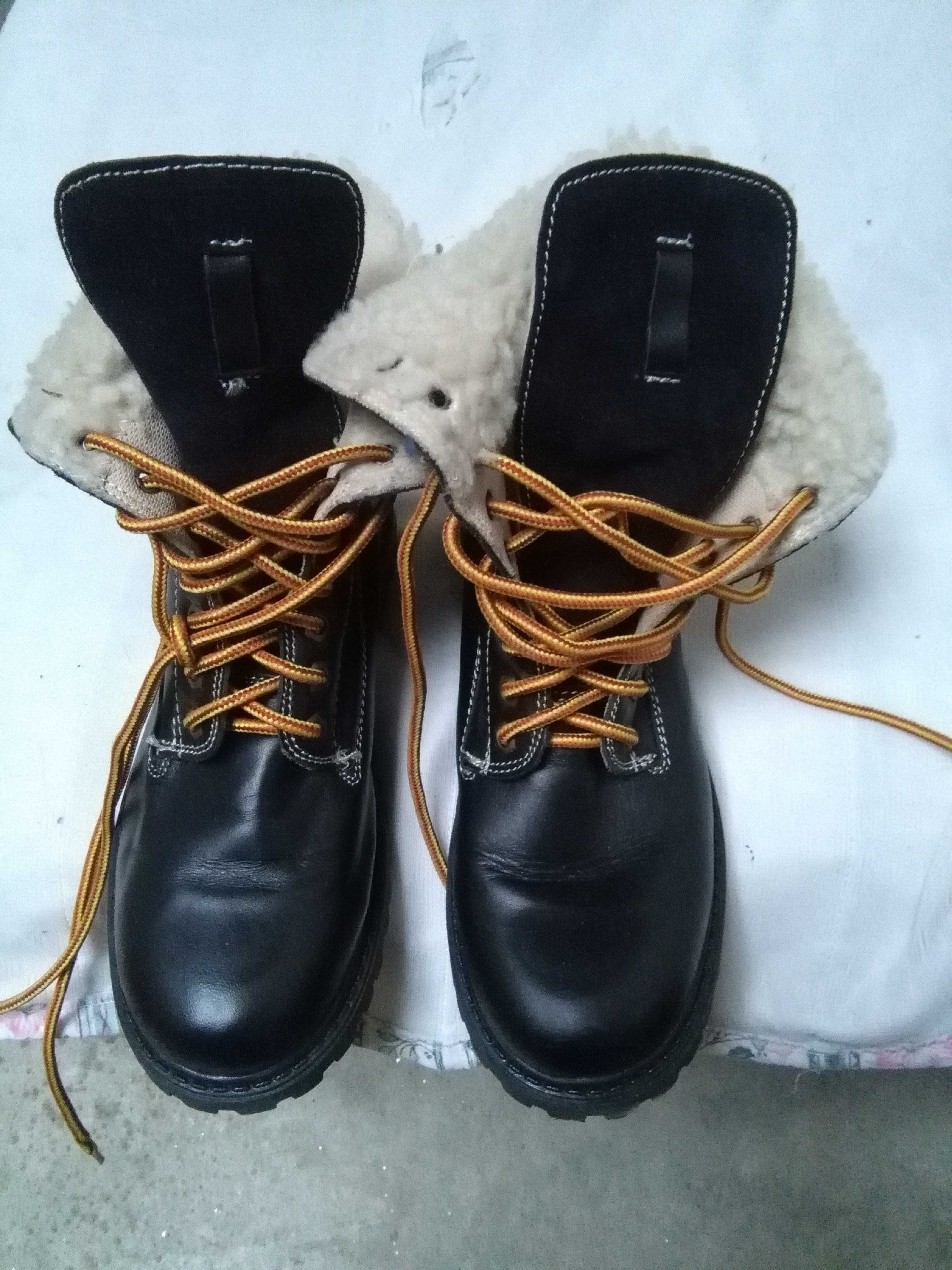 Botas Estilo Militar Pretas Marypaz Nr 38