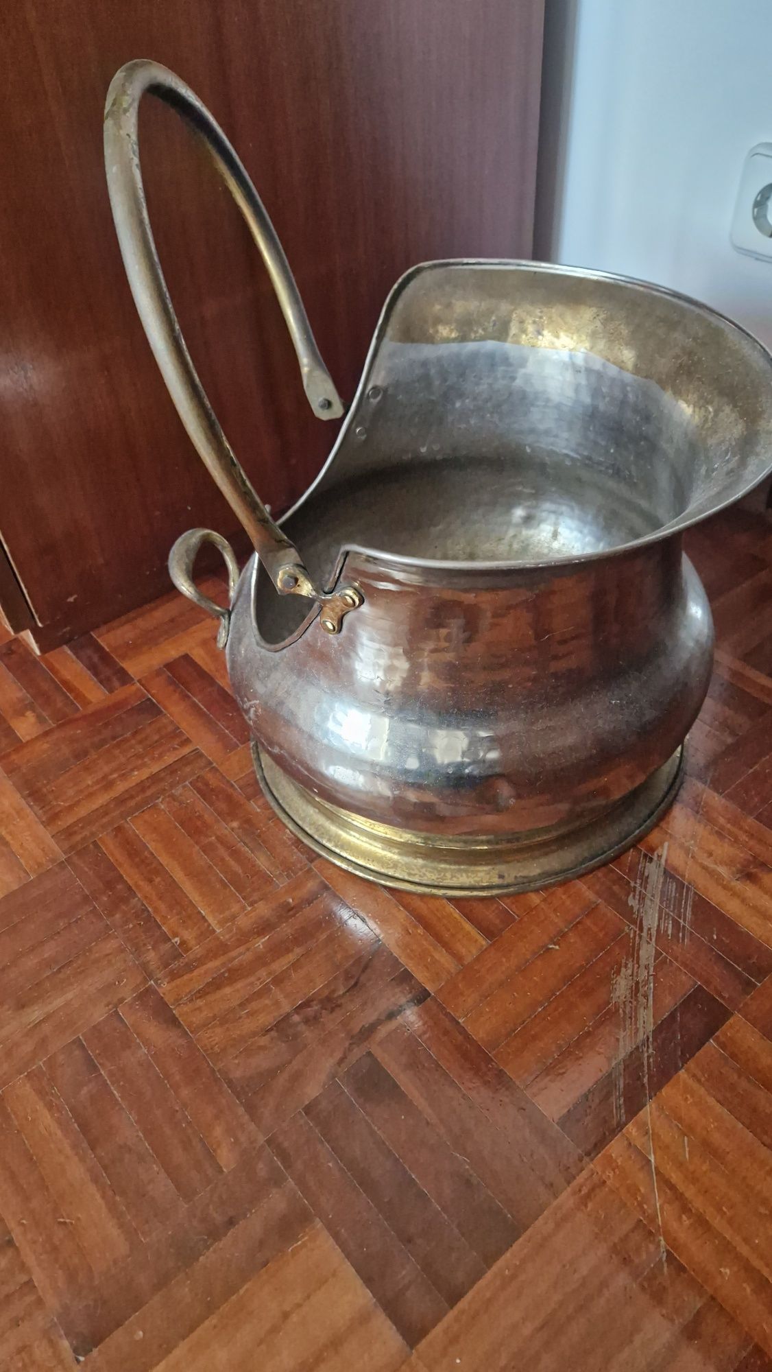 Vaso de plantas de latão decorativo prateado brilhante