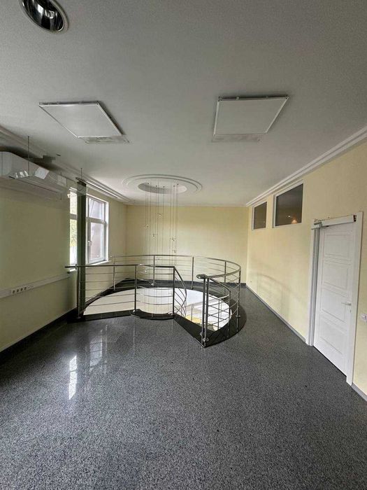 Аренда помещения, ул. Владимира Моссаковского, 1а (ул. К. Цеткин)