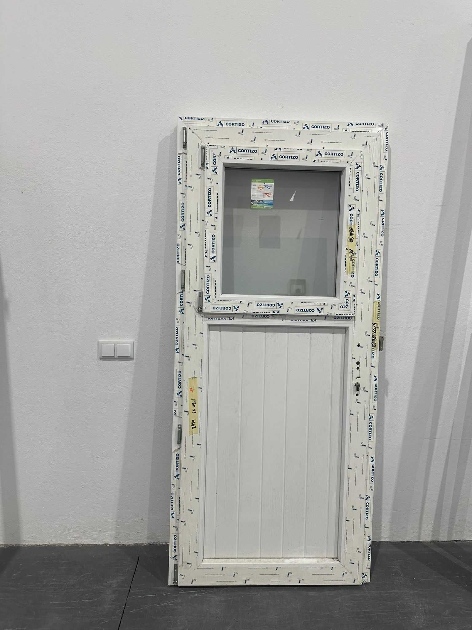 Porta Entrada com Postigo NOVA Estilo Alentejana