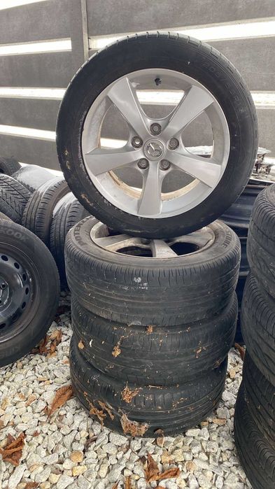 Komplet alufelg Mazda R16 wraz z oponami lato