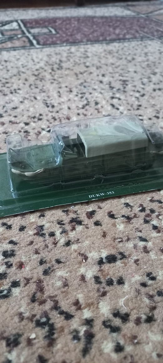 Масштабная модель военной техники . DUKW  353 .Новая.
