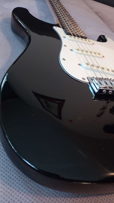 Gitara elektryczna BURSWOOD