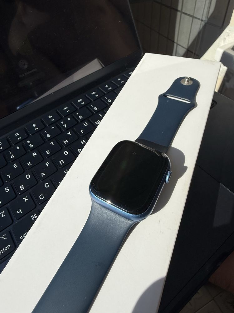 Apple Watch Series 7 Blue Aluminum Case