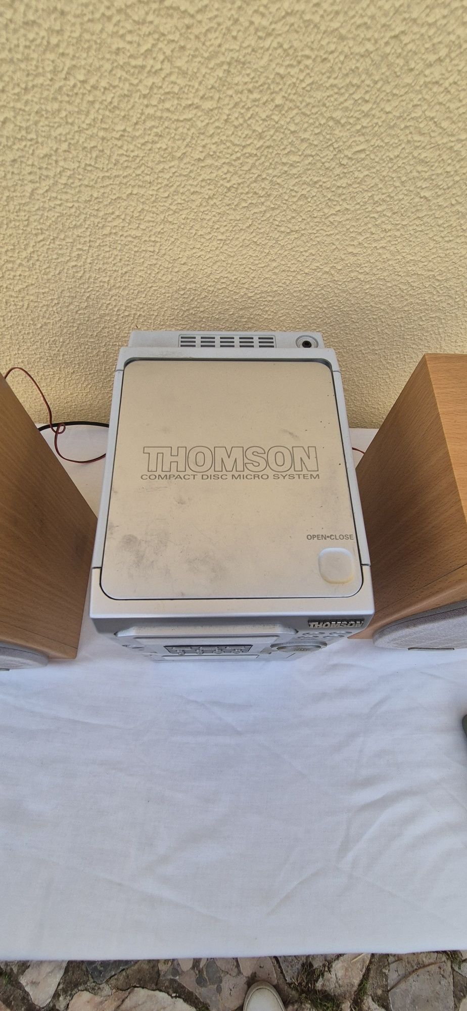 Aparelhagem Thomson + Colunas Thomson 2.0