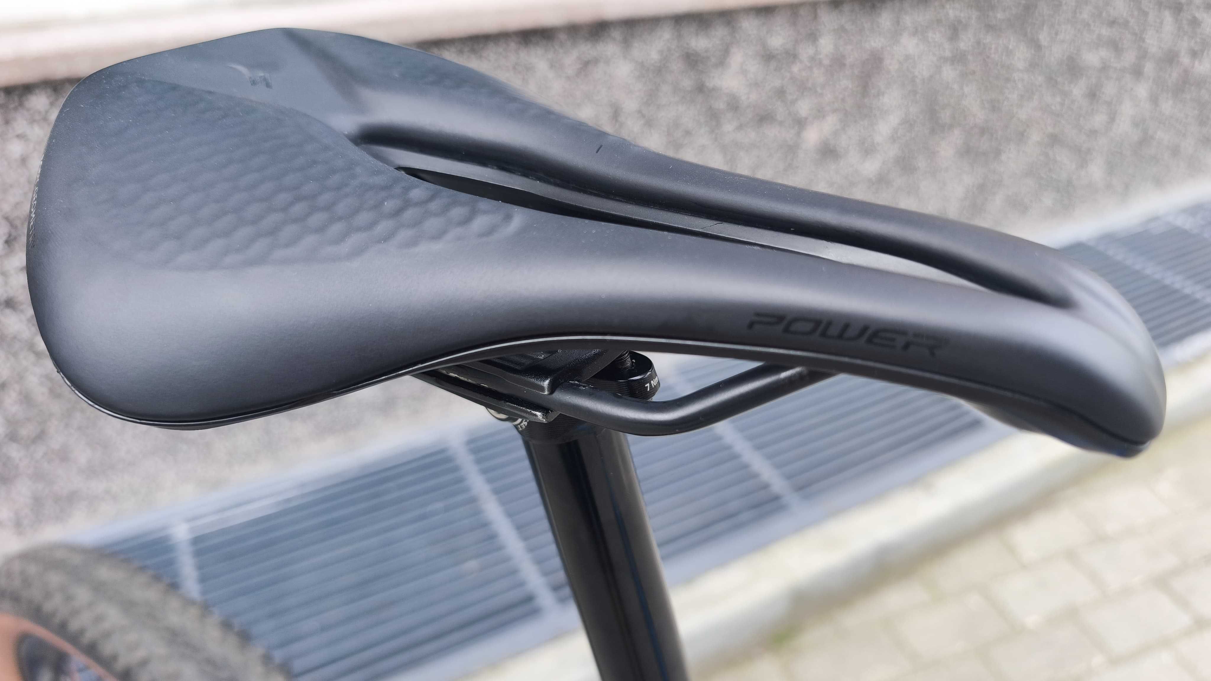 Rower Factor Lando XC Carbon AXS BlackInc DT Swiss CeramicSpeed L TOP!