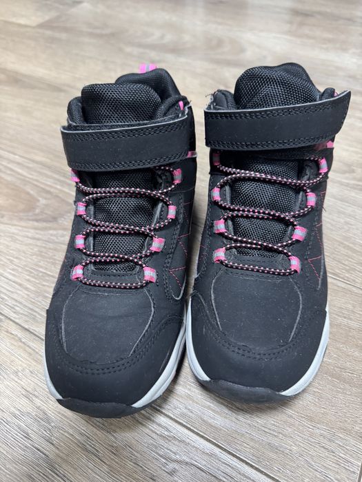 Демісезонні ботинки на дівчинку 34,5 р