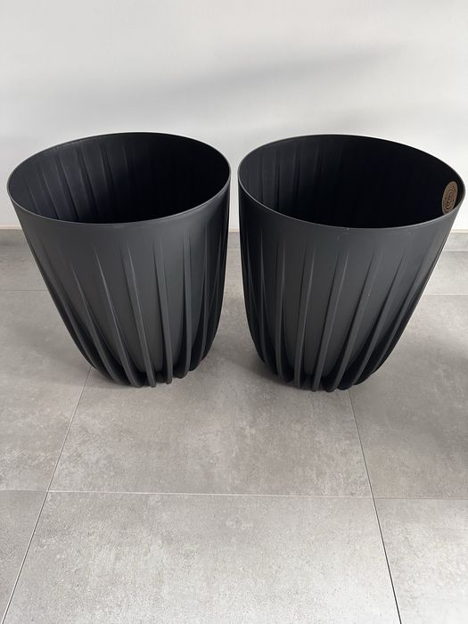 Donice czarne x 3 szt (cena za wszystkie 3)