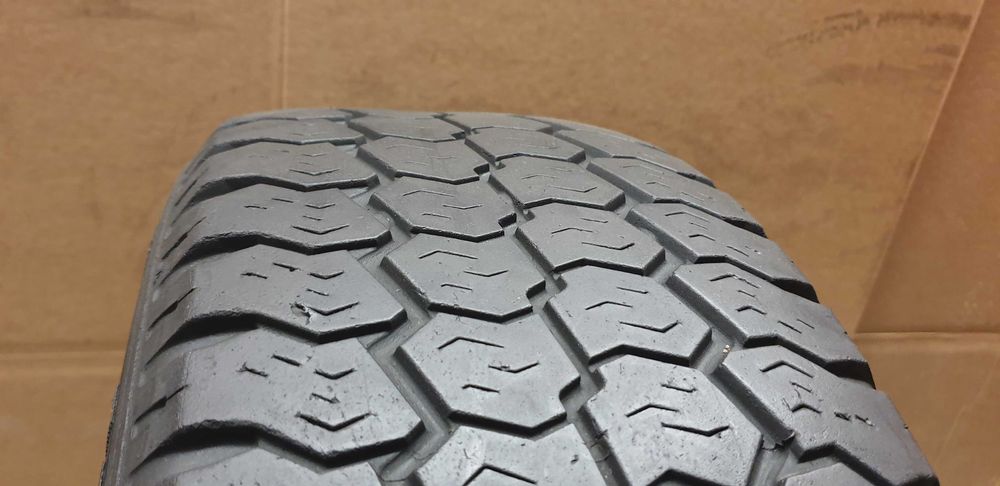 Opony wielosezonowe 215/60R17C 109/107T GoodYear Cargo Vector 2szt