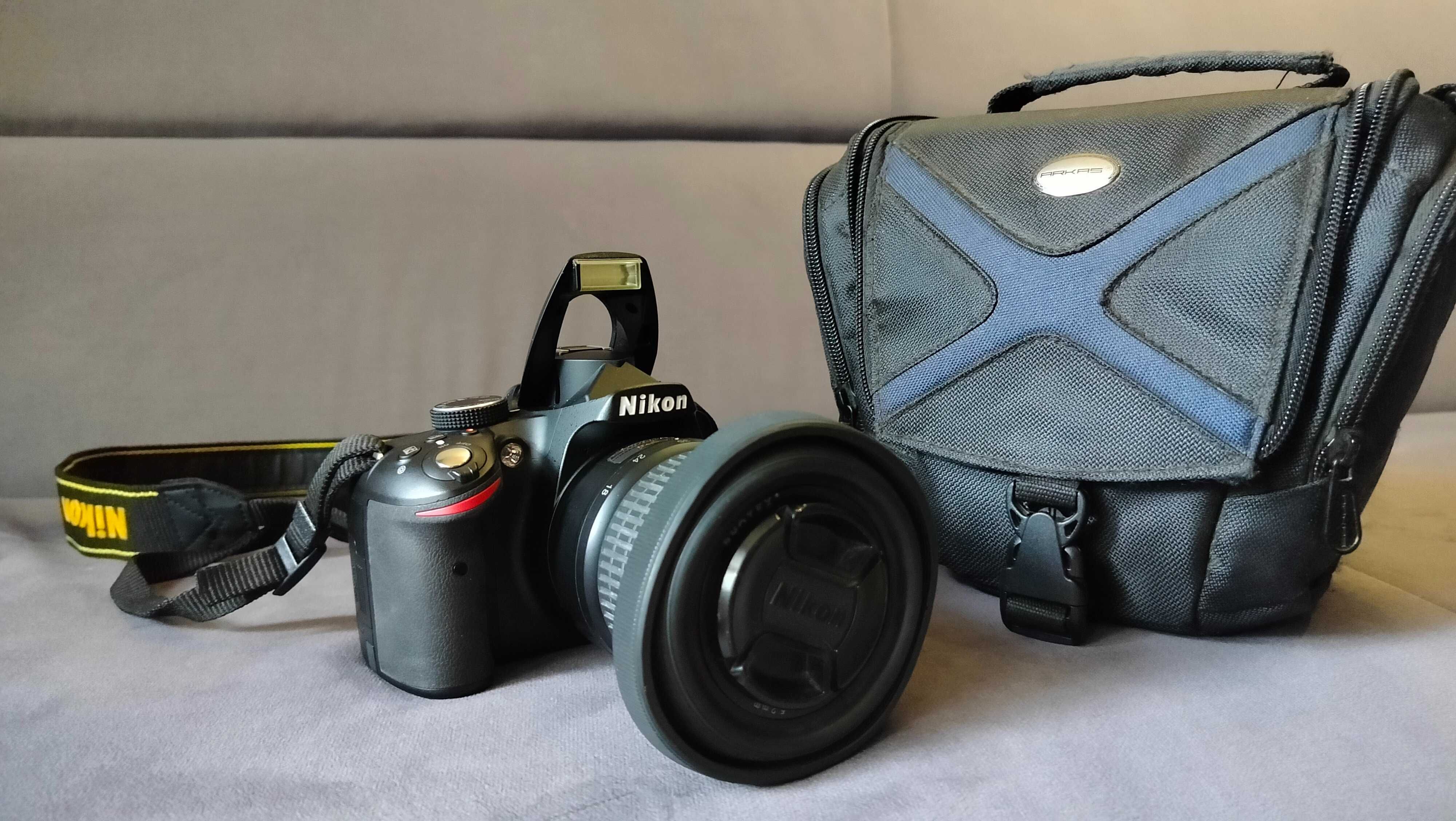 Nikon D3200 czarny + AF-S DX 18-55mm + akcesoria - stan idealny
