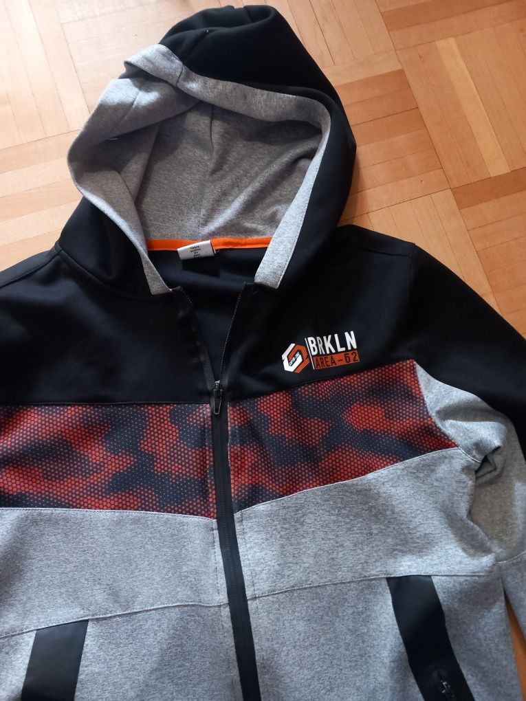 Bluza chłopięca z kapturem sportowa na wiek 14/15 lat