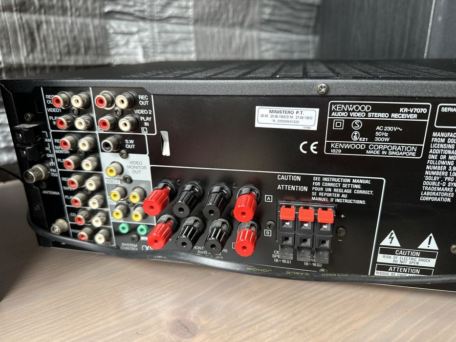 Wzmacniacz/ Amplituner Kenwood KR-V7070 + kolumny Arcus Magic 90W