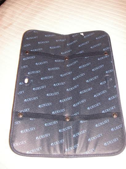 Porta Gravatas Delsey ( Novo )