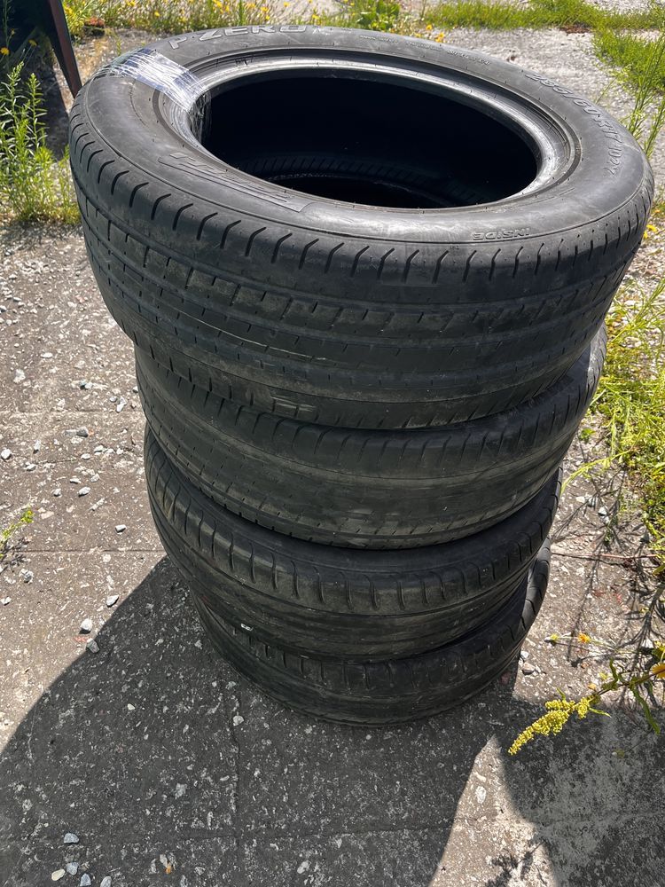 Літня резина Pirelli Goodyear 235/60r17