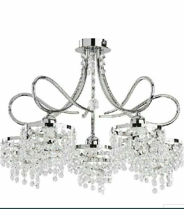 Żyrandol kryształowy w stylu Glamour