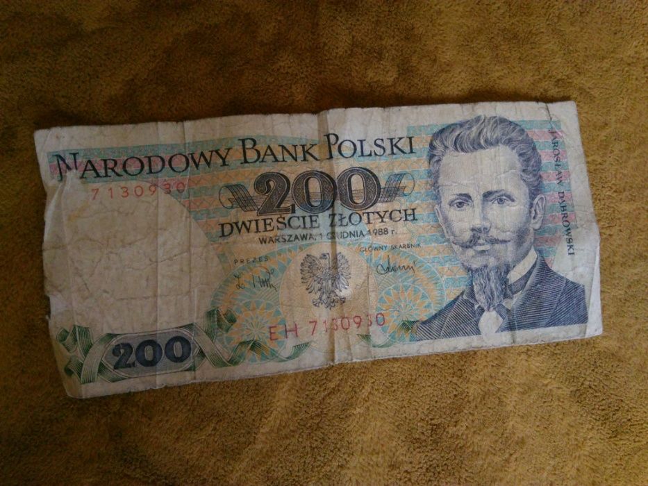 Banknot 200zł z czasów PRL