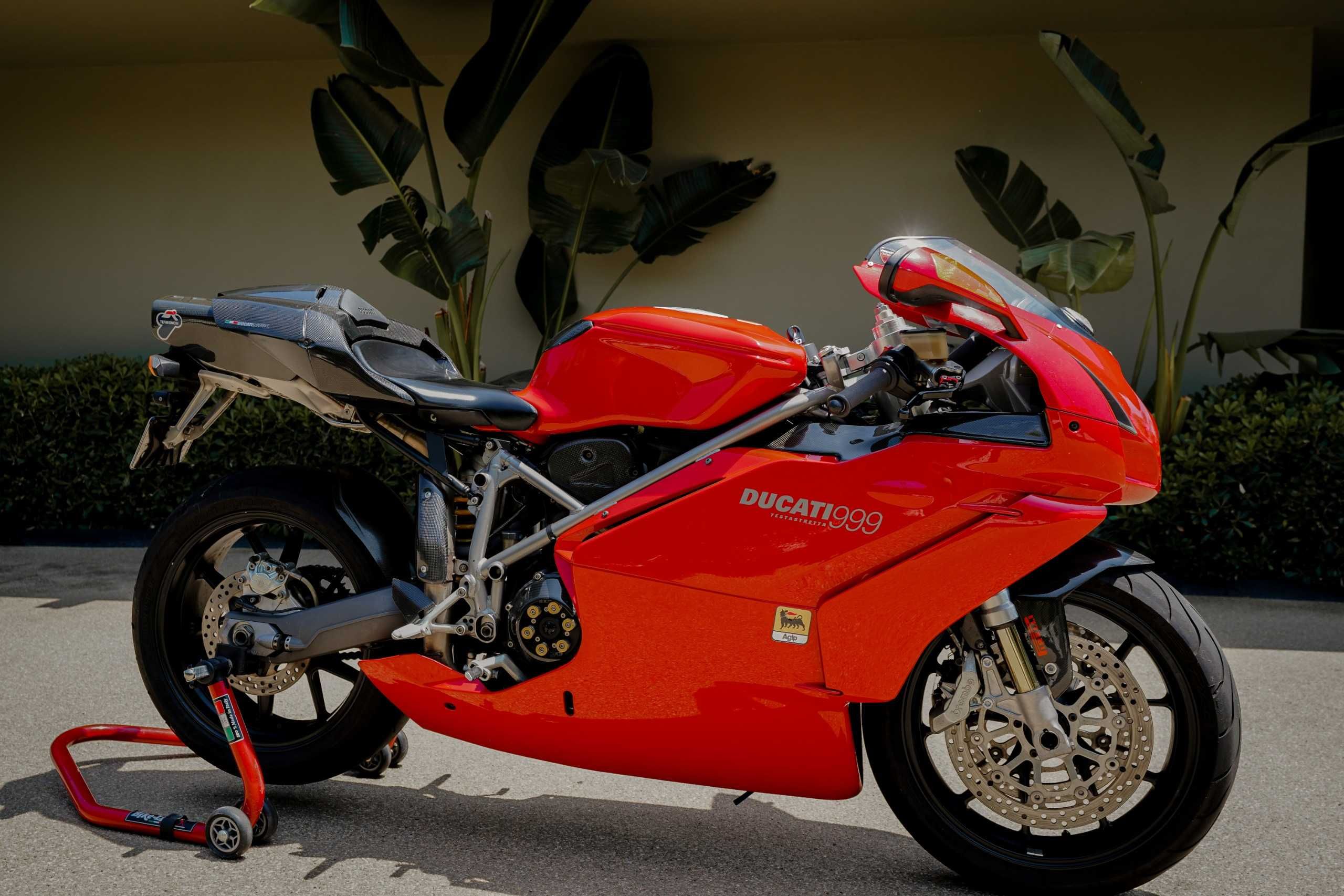 DUCATI 999 SUPERBIKE