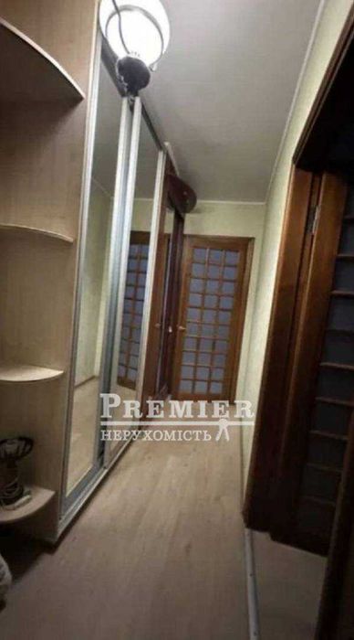 2 комнатная квартира 52 м2  в Высотке на Таирова с Ремонтом