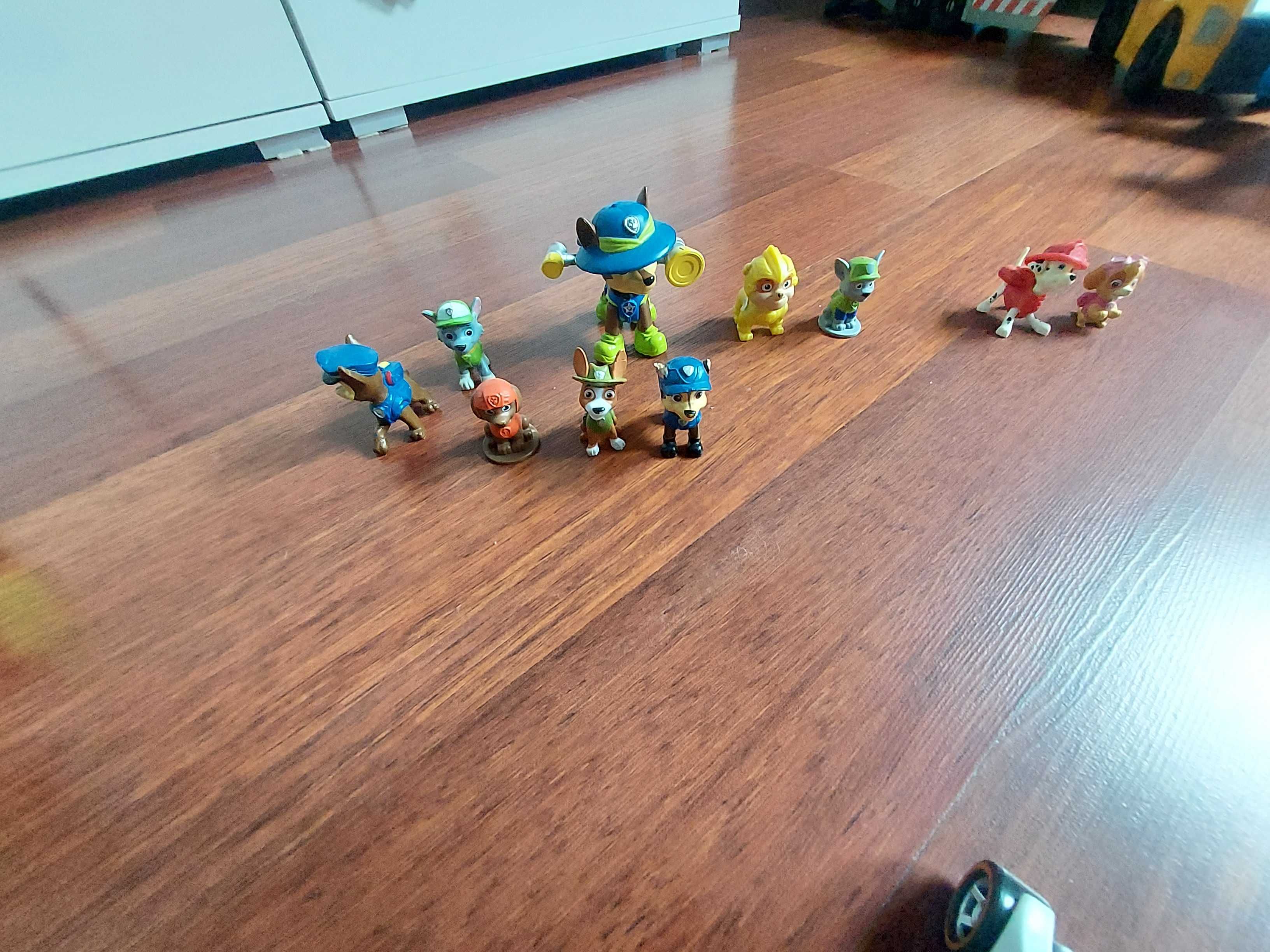 Psi patrol figurki samochody