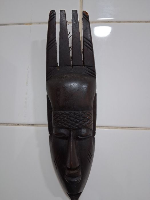Decoração " Caras em madeira "
